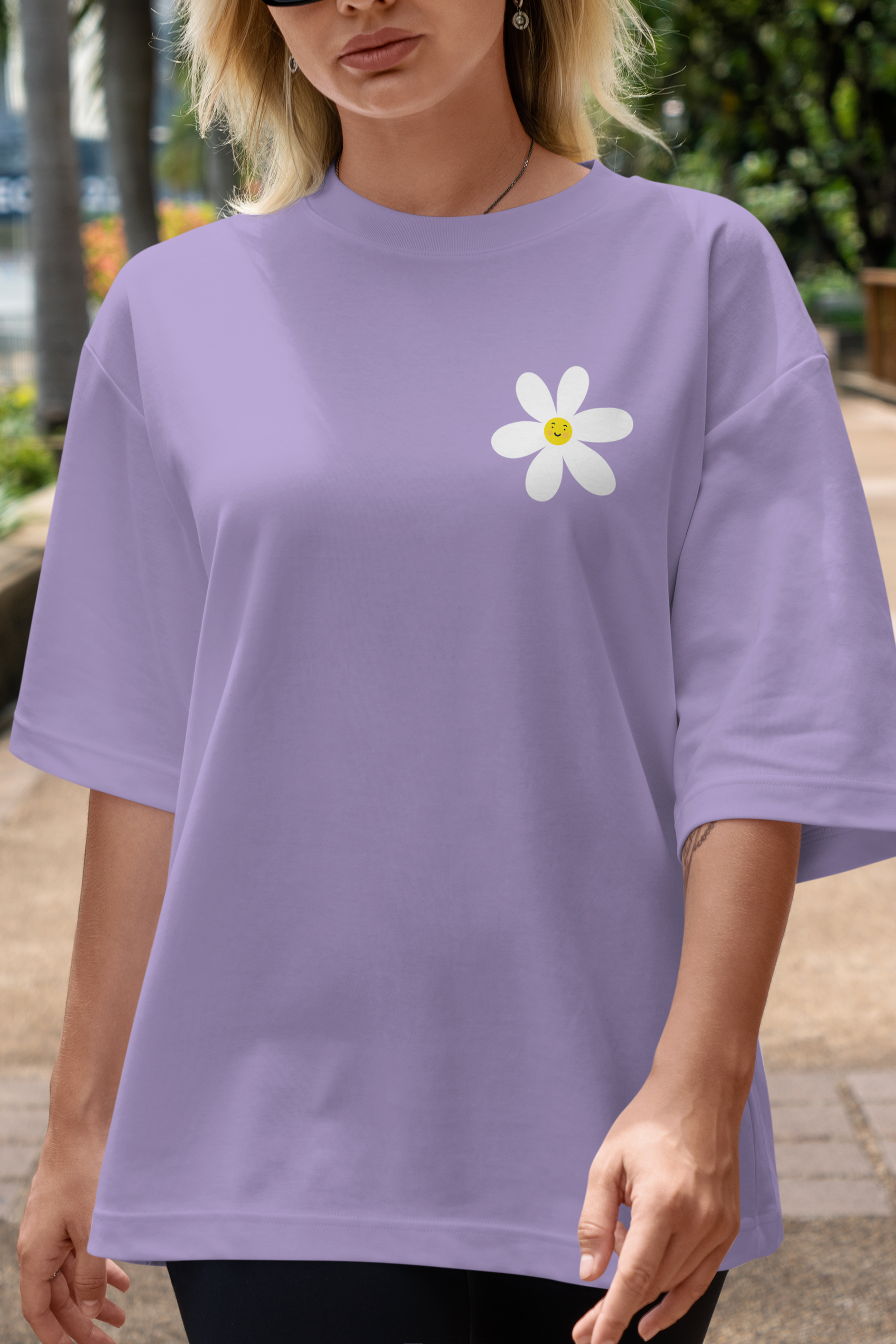 Lazy Daisy Oversized T-shirt