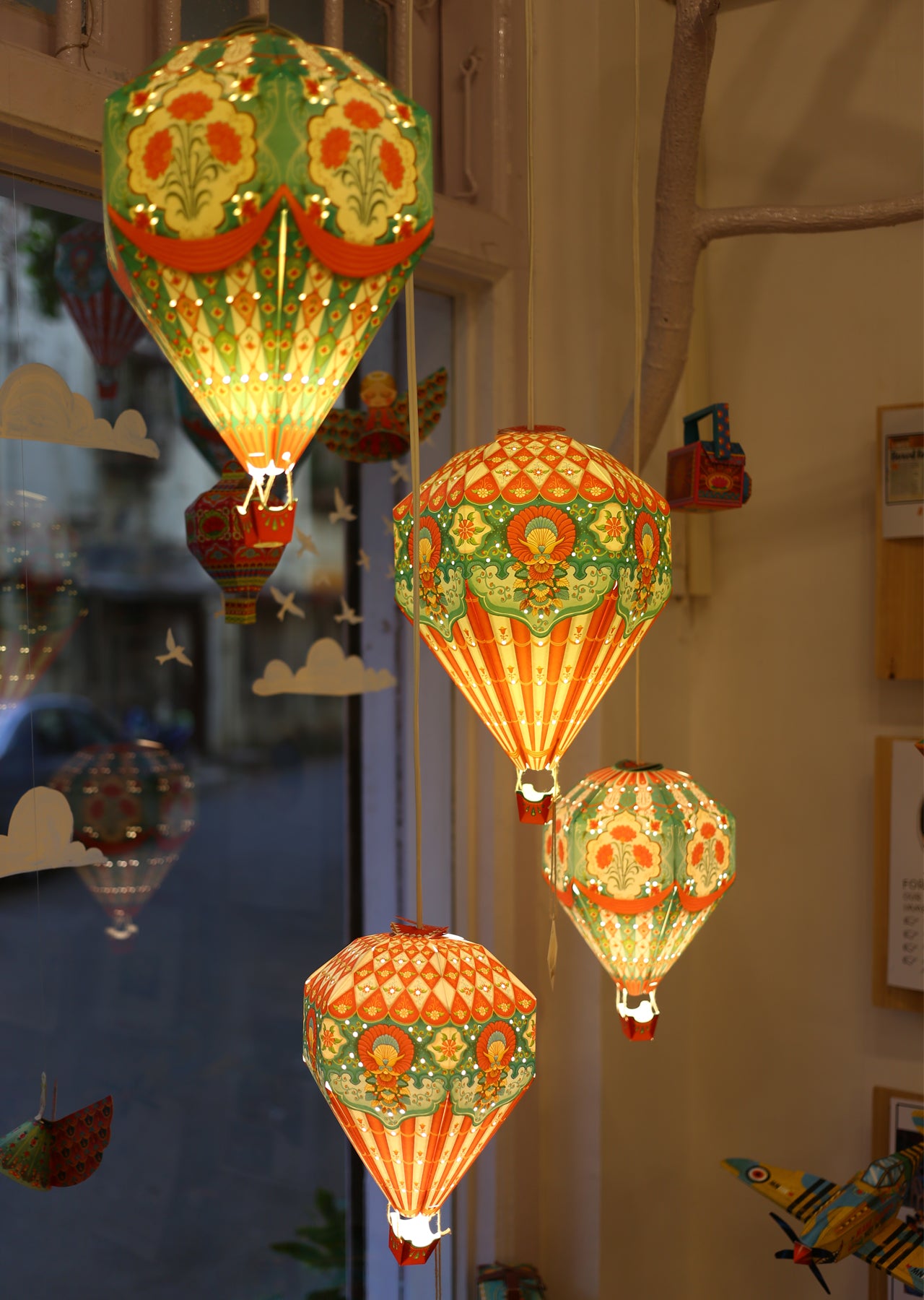 Big Blue Hot Air Balloon DIY Paper Lamp Shade