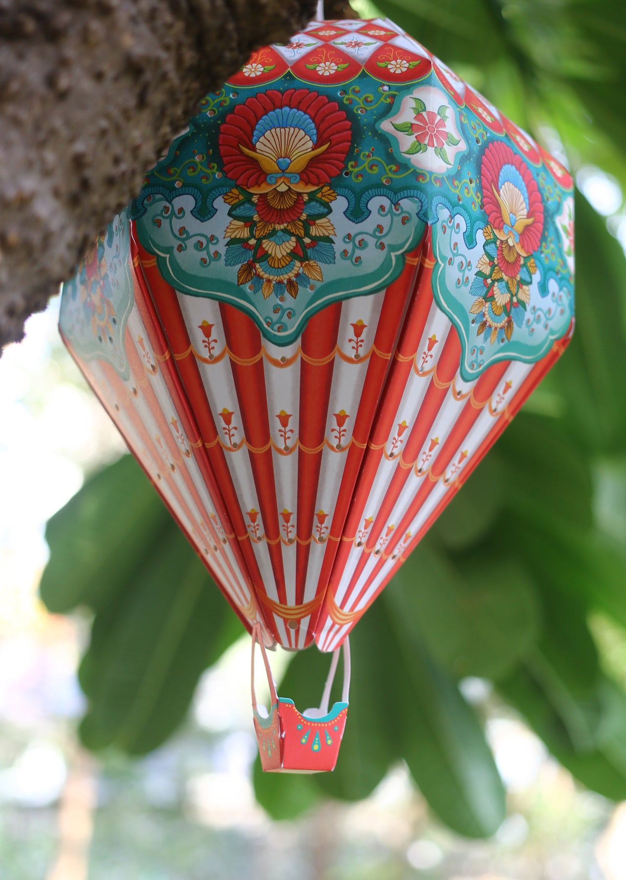 Big Red Hot Air Balloon DIY Paper Lamp Shade