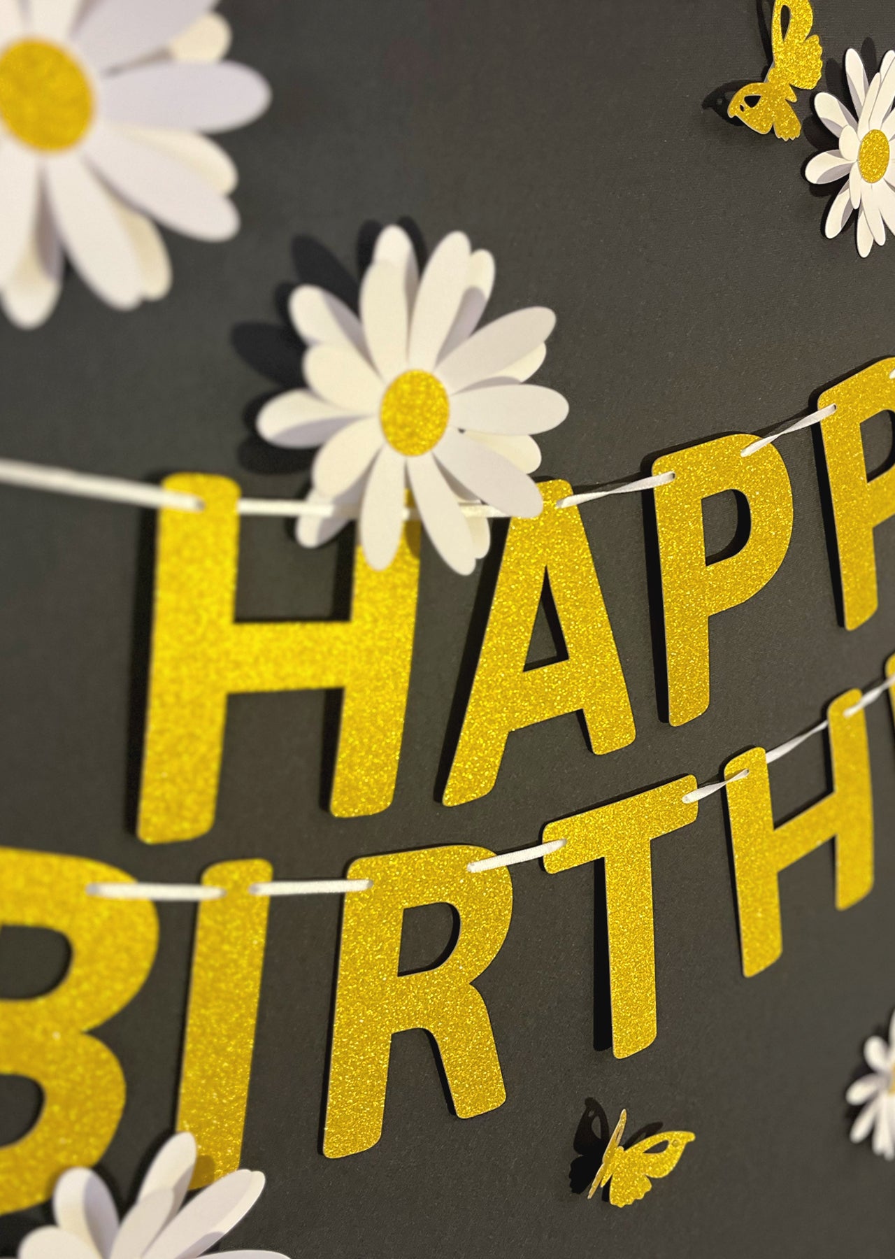 White Daisy Flower, Butterflies and Happy Birthday Paper Party Decor